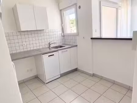 appartement t2 rdc avec terrasse