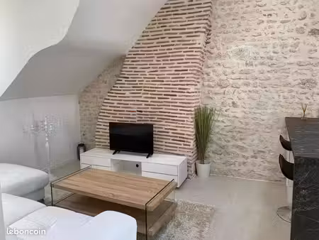 t2 meublé 31 m² : orléans faubourg bannier