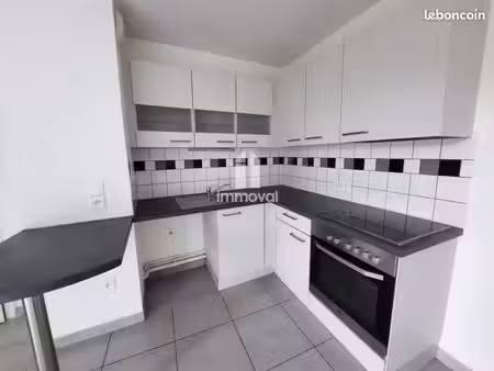 studio 1 pièce 25 m²