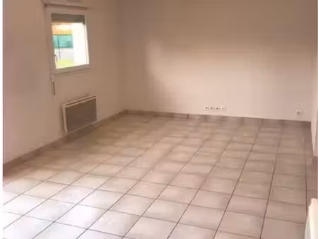 déols (36130) – maison f3 de plain-pied – 69 63 m² – garage  jardin et terrasse – dpe d / 