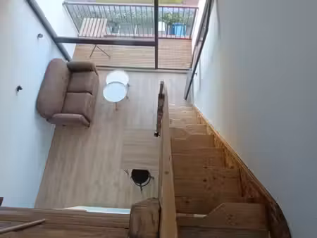 duplex refait à neuf  meublé  place de parking  balcon