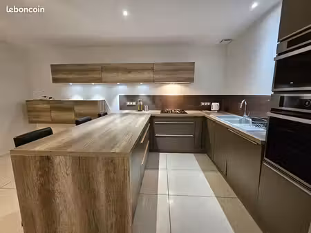 appartement 3 pièces 77 m²