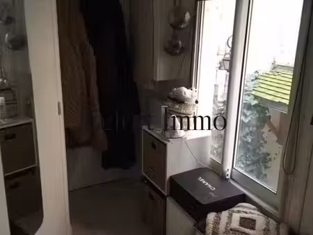 studio 1 pièce 12 m²
