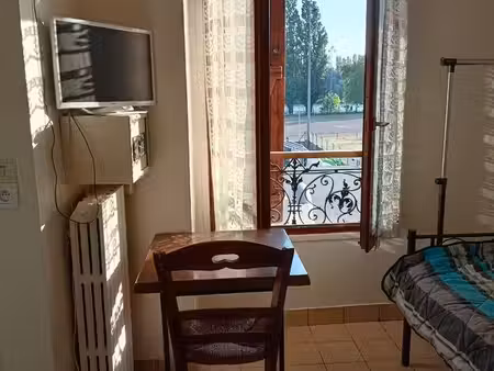 chambre d'hôtel surveille