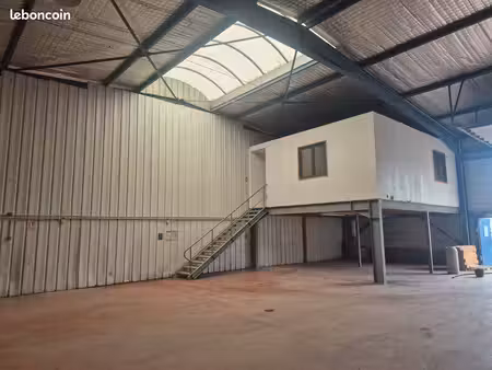 location local commercial