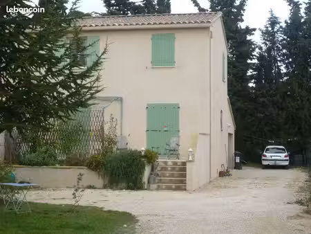 maison 94 m2  3 chambres garage 45m2  terrain 600