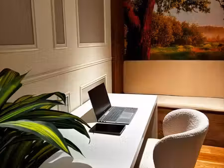 bureau 10 m² à louer – centre-ville nice – salle de sport & spa inclus