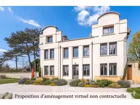 maison bourgeoise rénovée en fond d'impasse - tassin bourg