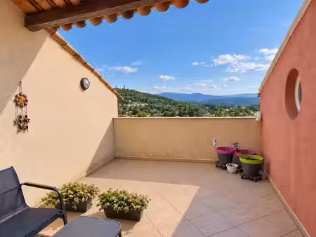 vente propriété 4 pièces 106 m² à callas (83830)  198 000 €