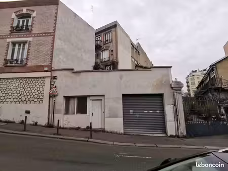 à louer - local entrepot avec accès camion - direct proprietaire
