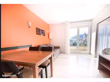 2pièces meublé - chauffage  eau et électricité inclus
