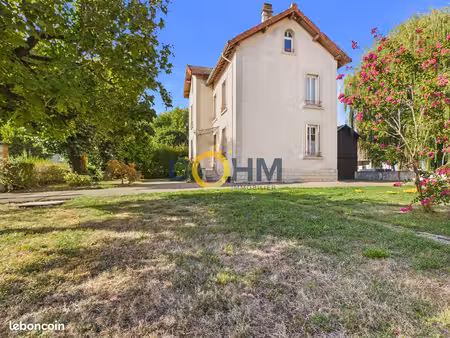 maison 6 pièces 117 m²
