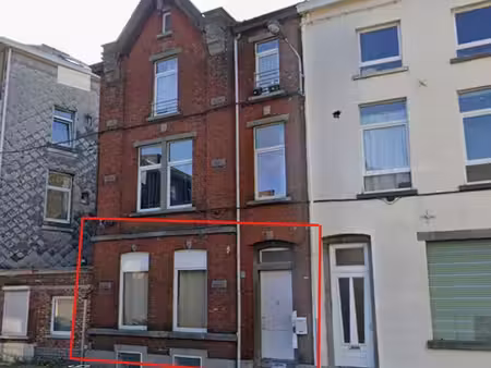 appartement 1 ch. rénové avec cour - gilly