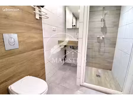 studio 2 pièces 32 m²