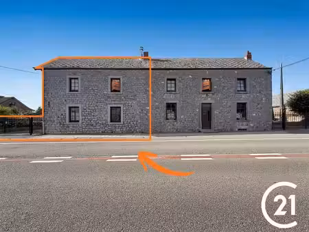 maison 3 façades en pierres à pessoux !
