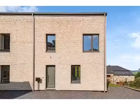 maison 3 façades à vendre sur ferrières