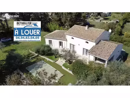 villa 5 pièces 150 m²