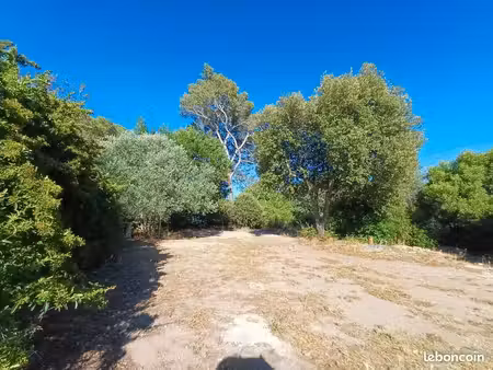 terrain 405 m² pierrefeu du var