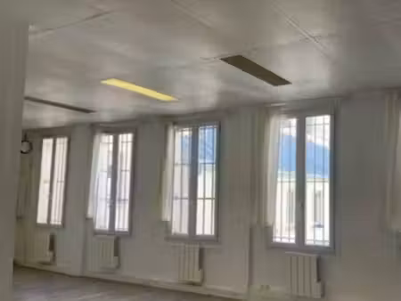bureaux 110 m²