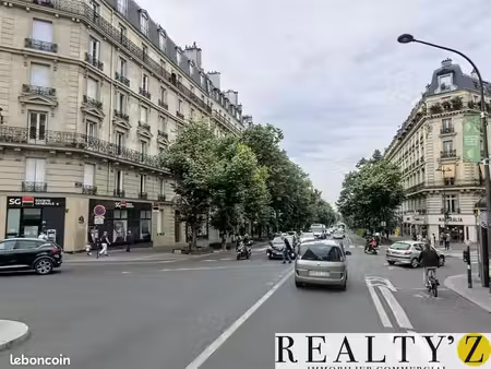 local commercial 239 m²