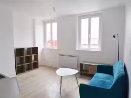 location meublée appartement 2 pièces 28.57 m² à abbeville (80100)  540 €