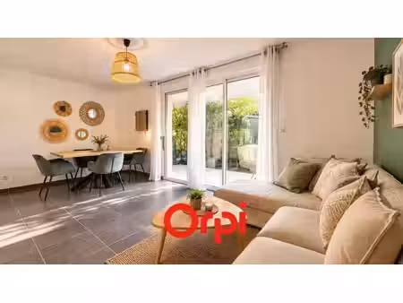 location meublée appartement 2 pièces 43.57 m² à bandol (83150)  975 €