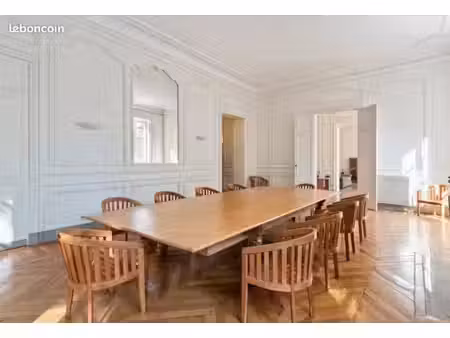 bureaux 230 m²