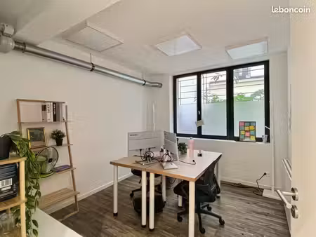 bureaux 143 m²