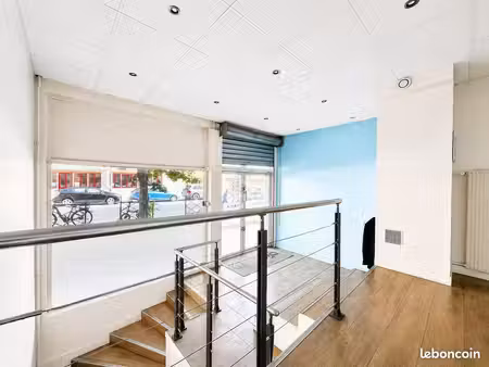 bureaux 186 m²