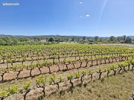 terrain à bâtir de 1323 m² à carces (83)