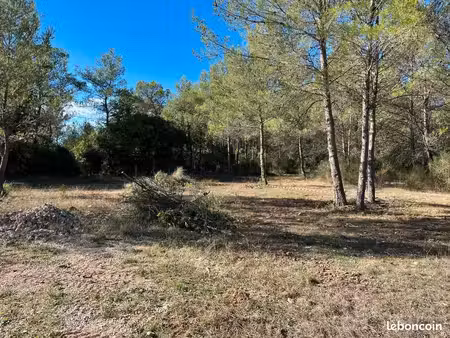 terrain 1 200 m² meounes les montrieux