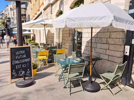 restauration  traiteur 35 m² paris