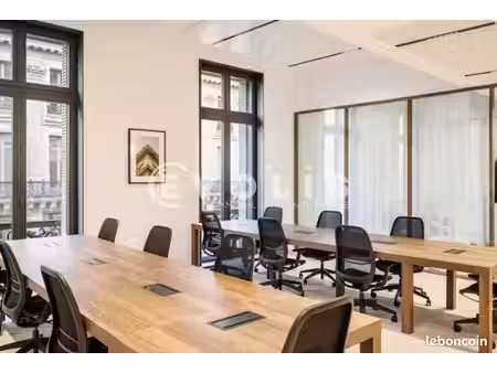 bureaux 248 m²
