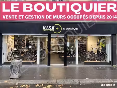 boutique 314 m² paris