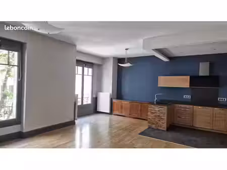 appartement 2 pièces 64 m²
