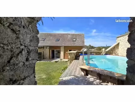 ? longère en pierre pleine de charme – 185 m² – 4 chambres – piscine – terrain 1 450 m² – 