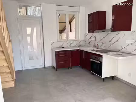 maison 2 chambres avec courette et garage