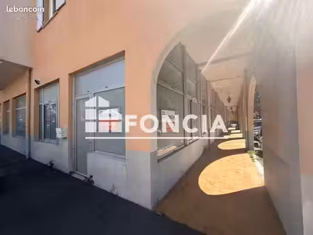 local commercial 5 pièces 127.5m² à louer 1350 - digne-les-bains 04000