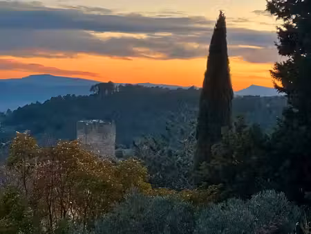 cotignac – villa à l’âme d’artiste  vue panoramique