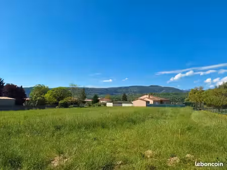 terrain 1 061 m² sisteron