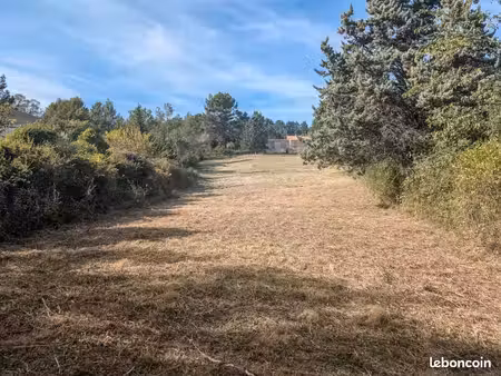 terrain 3 158 m² pierrevert