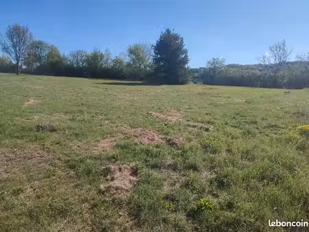terrain constructible de 1450 m2