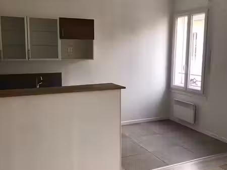 clamart gare – charmant 2 pièces rénové de 33 m2 dans un environnement privilégié