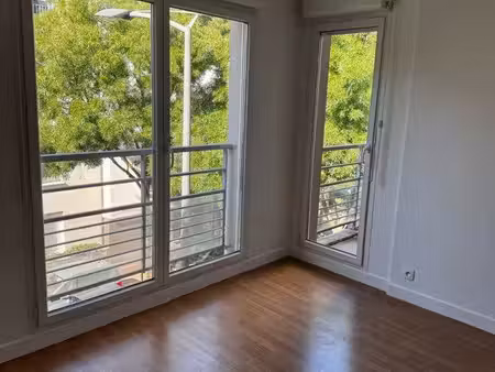 à louer beau 2 pièces 49 3 m2 neuf + balcon + parking