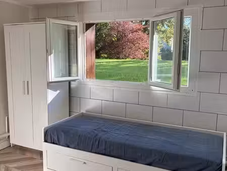 studio dans résidence arborée