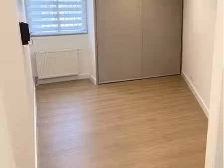 bureau / espace professionnel à louer – 16 m²