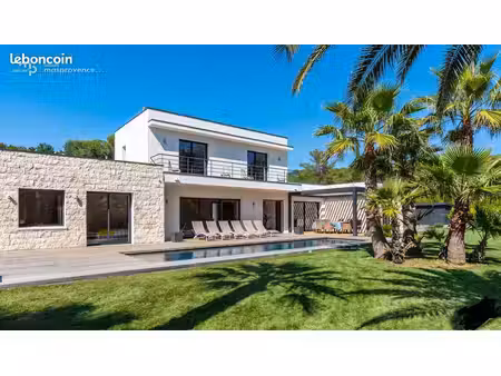 projet de construction d'une maison 140 m² avec terrain à hyeres (83)