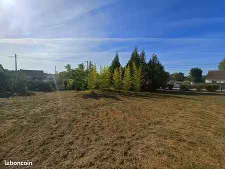 terrain à bâtir borné 752 m² – libre constructeur