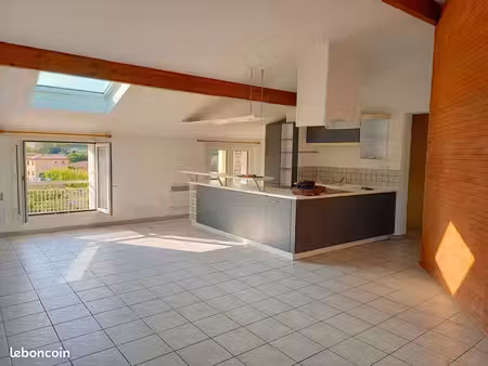 appartement 3 pièces 79 m²