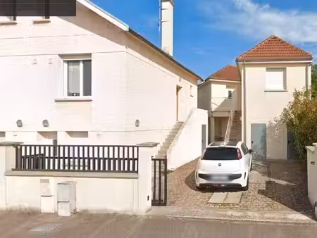t2 non meublé neuf 28 m² proche y school  utt  iut  universités  ecoles et commerces
